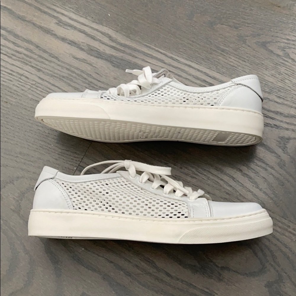 J/Slides women’s sneakers size 6